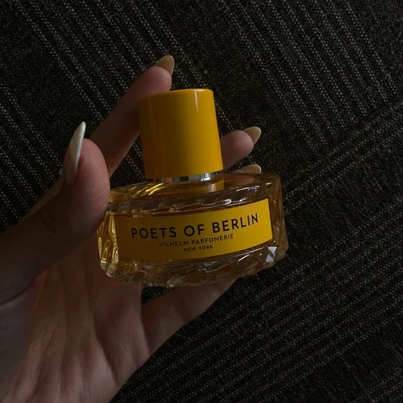 Poets of Berlin 50ml - Picture 2 of 4